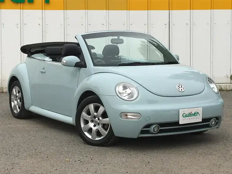 カタログ画像：ニュービートルカブリオレ（NEW BEETLE CABRIOLET） プラス 2004年4月 GH-1YAZJ 2000cc アクエリアスブルー 燃費10.6km / l  外装