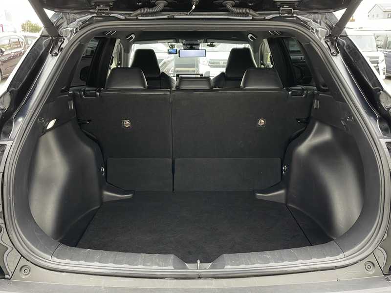 カタログ画像：カローラクロス（COROLLA CROSS） ハイブリッド Ｚ 2021年9月 6AA-ZVG11 1800cc プラチナホワイトパールマイカ 燃費26.2km / l 内装