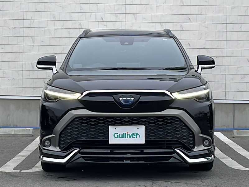 カタログ画像：カローラクロス（COROLLA CROSS） ハイブリッド Ｚ 2021年9月 6AA-ZVG11 1800cc アティチュードブラックマイカ 燃費26.2km / l フロント