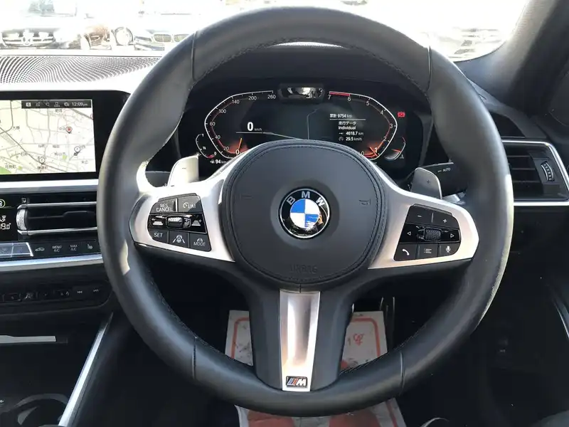 カタログ画像：３シリーズ（3 SERIES） ３３０ｉ Ｍスポーツ 2020年4月 3BA-5F20 2000cc アルピン・ホワイト（ソリッド・カラー） 燃費13.2km / l 内装