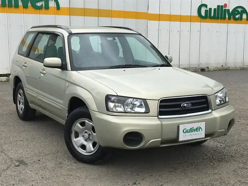 カタログ画像：フォレスター（FORESTER） Ｘ２０ 2004年4月 TA-SG5 2000cc シャンパンゴールド・オパール 燃費13.6km / l  メイン