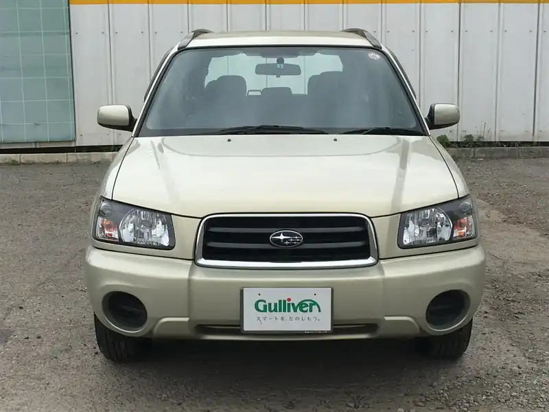 カタログ画像：フォレスター（FORESTER） Ｘ２０ 2004年4月 TA-SG5 2000cc シャンパンゴールド・オパール 燃費13.6km / l  フロント