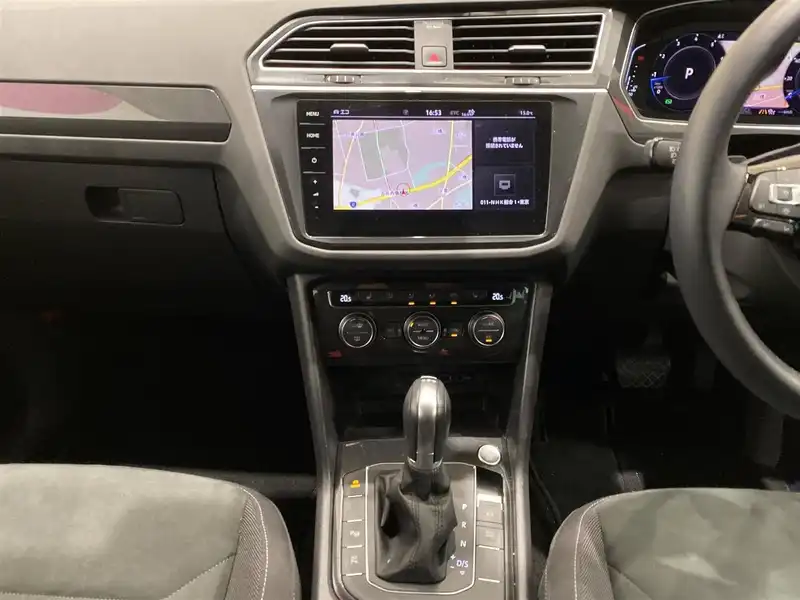 カタログ画像：ティグアン（TIGUAN） ＴＳＩ ハイライン 2020年1月 ABA-5NCZD 1400cc ディープブラックパールエフェクト 燃費13.0km / l 内装