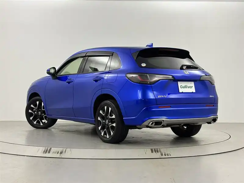 カタログ画像：ＺＲ－Ｖ（ZR-V） Ｚ 2023年4月 5BA-RZ3 1500cc プレミアムクリスタルブルー・メタリックorミッドナイトブルービーム・メタリック 燃費14.5km / l バック