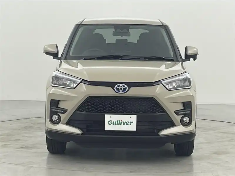 カタログ画像：ライズ（RAIZE） Ｚ 2024年11月 3BA-A210A 1000cc ナチュラルベージュマイカメタリック 燃費17.4km / l フロント