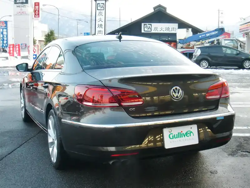 カタログ画像：フォルクスワーゲンＣＣ（VOLKSWAGEN CC） ＴＳＩ 2014年4月 ABA-3CCDAC 1800cc ブラックオークブラウンメタリック 燃費13.4km / l バック