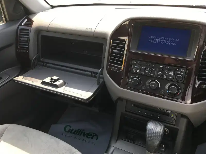 カタログ画像：パジェロ（PAJERO） ロング エクシード－Ｌ 2000年1月 GH-V75W 3500cc サテライトシルバー／クイーンズシルバー・２トーン 内装