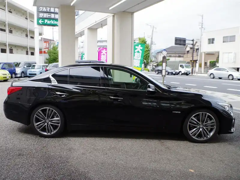 カタログ画像：スカイライン（SKYLINE） ３５０ＧＴ ＦＯＵＲ ハイブリッド タイプＰ 2016年4月 DAA-HNV37 3500cc スーパーブラック 燃費17.0km / l 外装