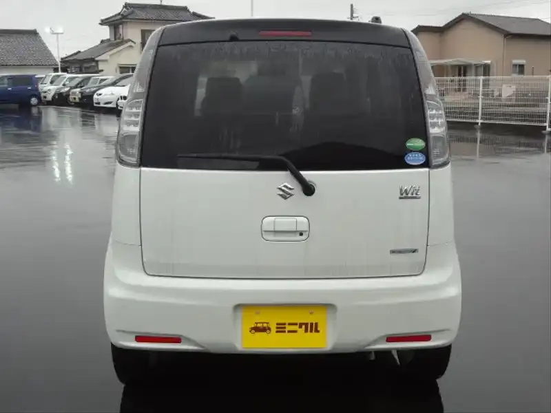 カタログ画像：ＭＲワゴンＷｉｔ（MR WAGON WIT） ＸＳ 2013年7月 DBA-MF33S 660cc パールホワイト 燃費27.2km / l バック