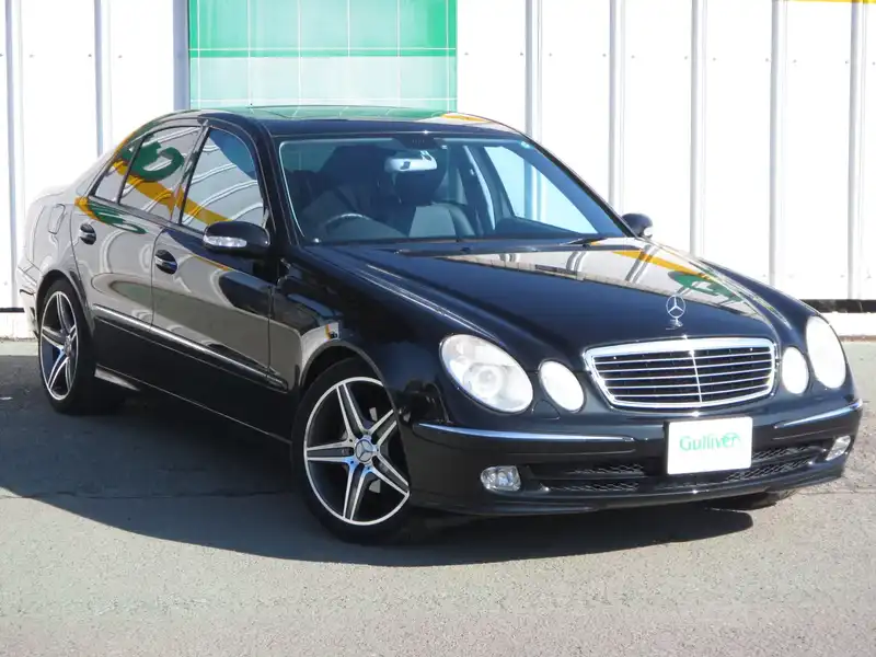 カタログ画像：Ｅクラス（E-CLASS） Ｅ３２０ アバンギャルド 2004年4月 GH-211065C 3200cc メラナイトブラック（Ｍ）ｏｒエメラルドブラック（Ｍ）ｏｒオブシディアンブラック（Ｍ） 燃費8.5km / l  メイン（その他）