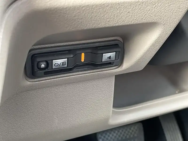 カタログ画像：Ｎ－ＢＯＸジョイ（N-BOX JOY） ベースグレード（２トーン） 2024年9月 6BA-JF6 660cc 燃費19.3km / l 内装