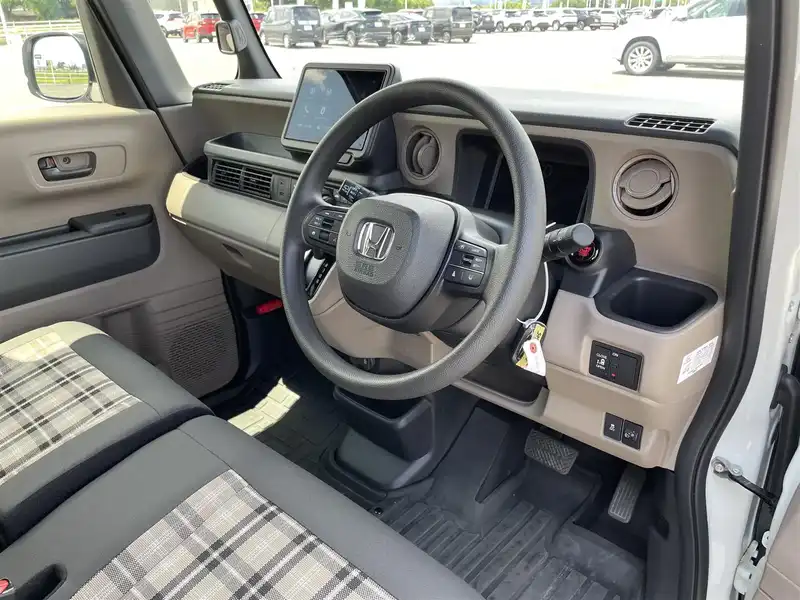 カタログ画像：Ｎ－ＢＯＸジョイ（N-BOX JOY） ベースグレード（２トーン） 2024年9月 6BA-JF6 660cc 燃費19.3km / l フロント