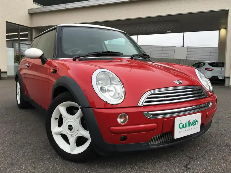 カタログ画像：ＭＩＮＩ（MINI） クーパー 2004年4月 GH-RA16 1600cc チリ・レッド 燃費14.4km / l  メイン（その他）