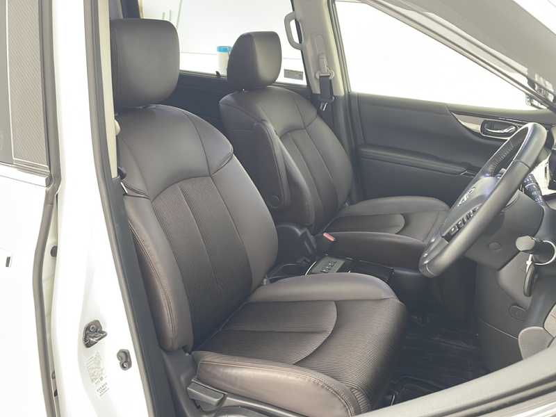 カタログ画像：エルグランド（ELGRAND） ２５０ハイウェイスターＳ 2022年11月 5BA-TNE52 2500cc ピュアホワイトパール（３Ｐ） 燃費9.7km / l 内装