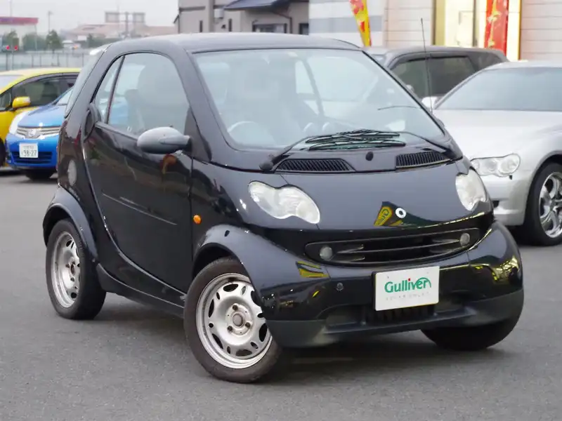 カタログ画像：スマートフォーツーＫ（SMART FORTWO K） ベースグレード 2004年5月 GH-450335 600cc ジャックブラック 燃費19.0km / l  メイン