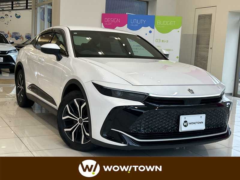 10152933 | カタログ画像：クラウンクロスオーバー（CROWN CROSSOVER） Ｚ 2024年4月 6AA-AZSH35 2500cc プレシャスホワイトパールorブラック×プレシャスホワイトパール メイン