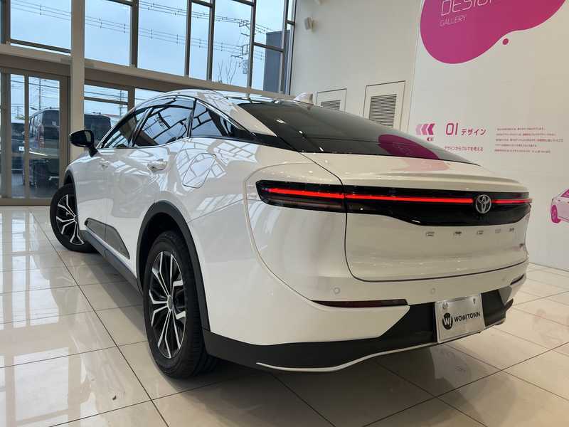 カタログ画像：クラウンクロスオーバー（CROWN CROSSOVER） Ｚ 2024年4月 6AA-AZSH35 2500cc プレシャスホワイトパールorブラック×プレシャスホワイトパール 燃費22.2km / l 外装