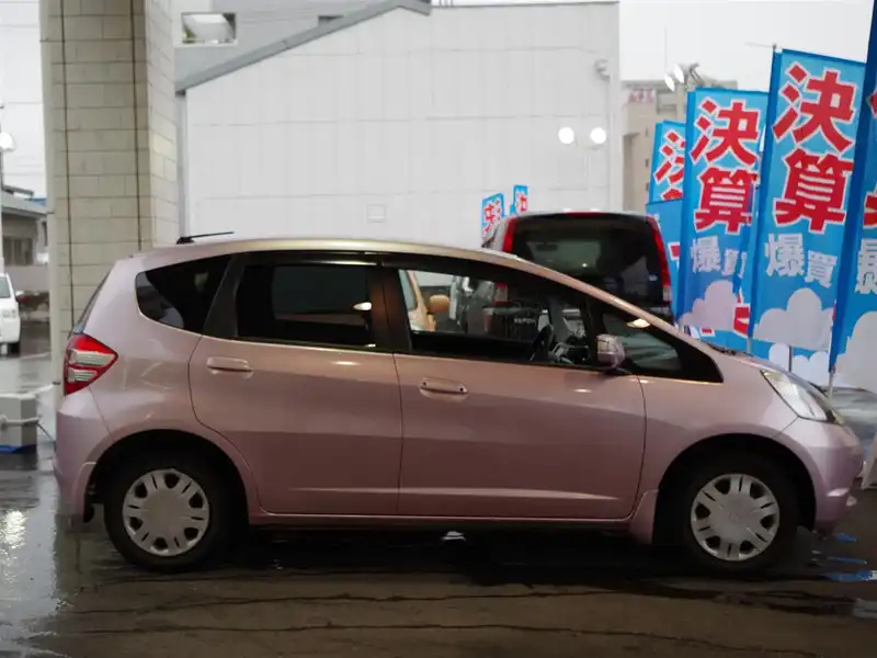 カタログ画像：フィット（FIT） Ｌ スマートスタイルエディション 2009年5月 DBA-GE6 1300cc クールロゼ・メタリック 燃費21.5km / l  外装