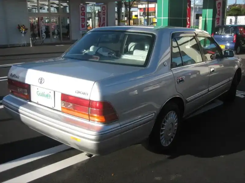 カタログ画像：クラウン（CROWN） ロイヤルサルーン 1998年8月 KD-LS151H 2400cc シルバーメタリック 外装