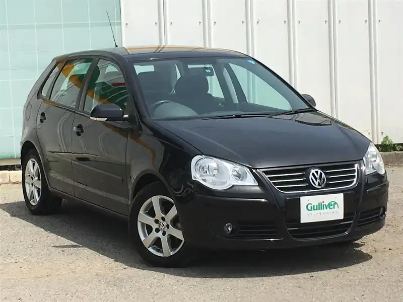 カタログ画像：ポロ（POLO） １．６ スポーツライン 2006年9月 GH-9NBTS 1600cc ブラックマジックパールエフェクト 燃費14.6km / l  メイン