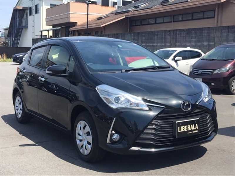 カタログ画像：ヴィッツ（VITZ） ハイブリッドＵ スポーティパッケージ 2019年10月 DAA-NHP130 1500cc ブラックマイカ 燃費34.4km / l メイン