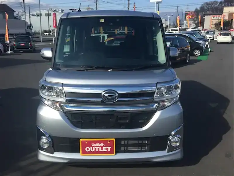 カタログ画像：タント（TANTO） カスタムＲＳ ＳＡⅡ 2015年5月 DBA-LA610S 660cc ブライトシルバーメタリック 燃費24.6km / l フロント