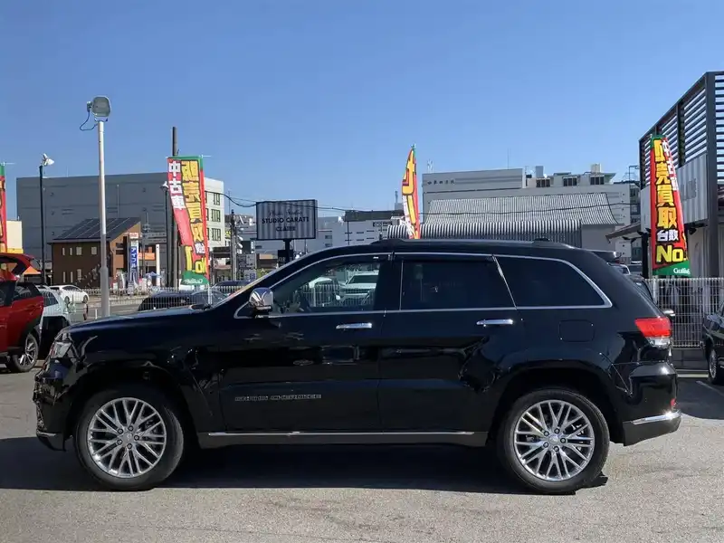 カタログ画像：ジープ・グランドチェロキー（JEEP GRAND CHEROKEE） サミット 2019年1月 DBA-WK36TA 3600cc ダイアモンドブラッククリスタルパールコート 燃費9.6km / l 外装