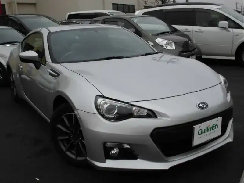 カタログ画像：ＢＲＺ（BRZ） Ｒ 2013年9月 DBA-ZC6 2000cc スターリングシルバー・メタリック 燃費13.0km / l メイン（その他）