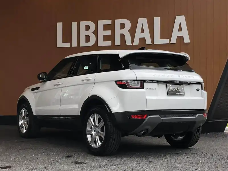 10117216 | カタログ画像：レンジローバーイヴォーク（RANGE ROVER EVOQUE） フリースタイル プラス 2018年7月 DBA-LV2XB 2000cc フジ・ホワイト バック