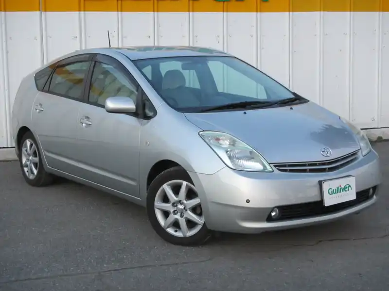 カタログ画像：プリウス（PRIUS） Ｓツーリングセレクション プレミアム 2004年8月 DAA-NHW20 1500cc シルバーメタリック 燃費30.0km / l  メイン（その他）