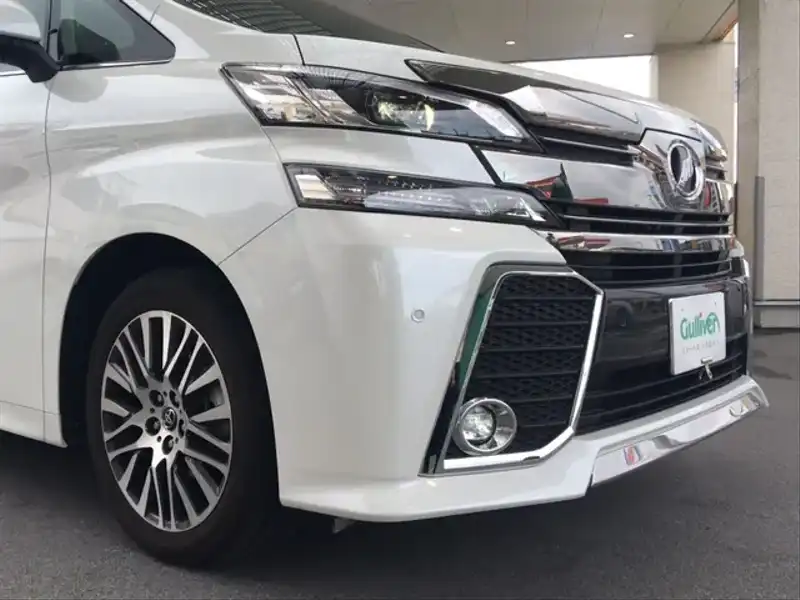 カタログ画像：ヴェルファイア（VELLFIRE） ３．５ＺＡ 2015年1月 DBA-GGH35W 3500cc ホワイトパールクリスタルシャイン 燃費9.3km / l 外装