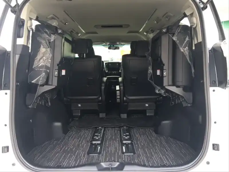 カタログ画像：ヴェルファイア（VELLFIRE） ３．５ＺＡ 2015年1月 DBA-GGH35W 3500cc ホワイトパールクリスタルシャイン 燃費9.3km / l 内装