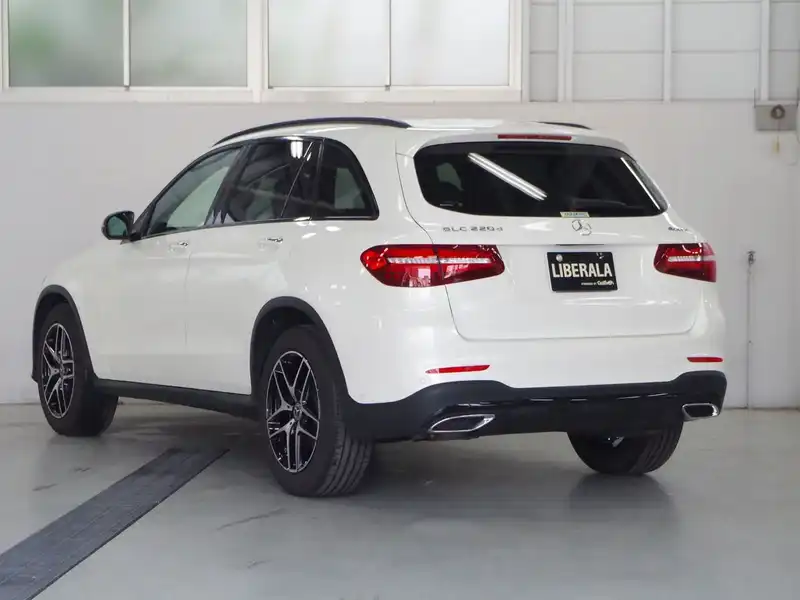 カタログ画像：ＧＬＣ（GLC-CLASS） ＧＬＣ２２０ｄ ４マチック ローレウスエディション 2019年5月 LDA-253905C 2100cc ダイヤモンドホワイト（Ｍ） 燃費16.2km / l バック