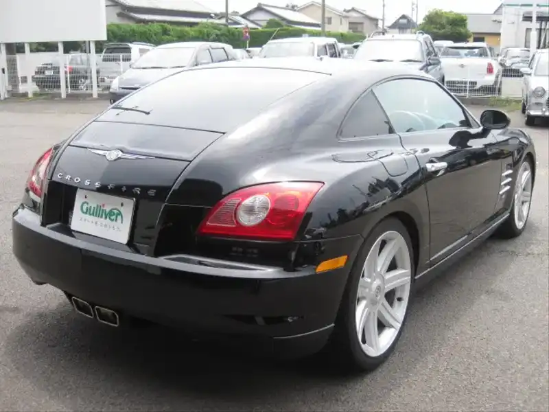 カタログ画像：クライスラー・クロスファイア（CHRYSLER CROSSFIRE） ３．２Ｌ 2004年4月 GH-ZH32 3200cc ブラック クリアコート 燃費8.5km / l  バック