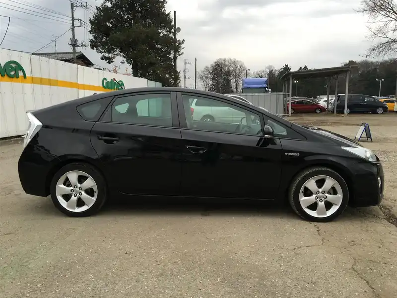 カタログ画像：プリウス（PRIUS） Ｇツーリングセレクション 2009年5月 DAA-ZVW30 1800cc ブラック 燃費35.5km / l  外装