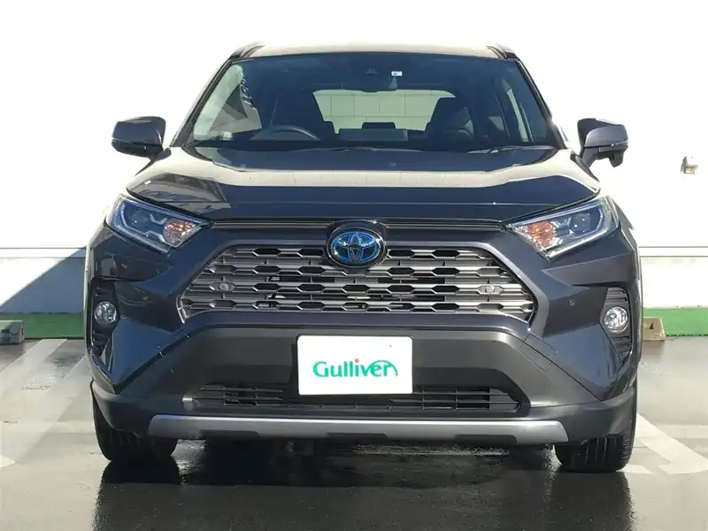 カタログ画像：ＲＡＶ４（RAV4） ハイブリッドＧ 2019年10月 6AA-AXAH54 2500cc グレーメタリック 燃費20.6km / l フロント