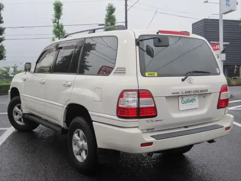 カタログ画像：ランドクルーザー１００（LAND CRUISER 100） ＶＸリミテッド Ｇセレクション 2005年4月 KR-HDJ101K 4200cc ホワイトパールクリスタルシャイン バック