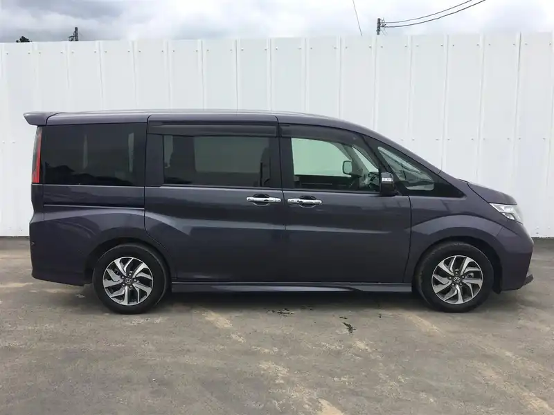 10101439 | カタログ画像：ステップワゴンスパーダ（STEPWAGON SPADA） スパーダ特別仕様車クールスピリット アドバンスパッケージα 2015年12月 DBA-RP4 1500cc プレミアムスパイスパープル・パール 外装