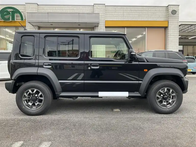 カタログ画像：ジムニー（JIMNY） ＸＧ 2025年11月 3BA-JB64W 660cc 燃費14.3km / l メイン