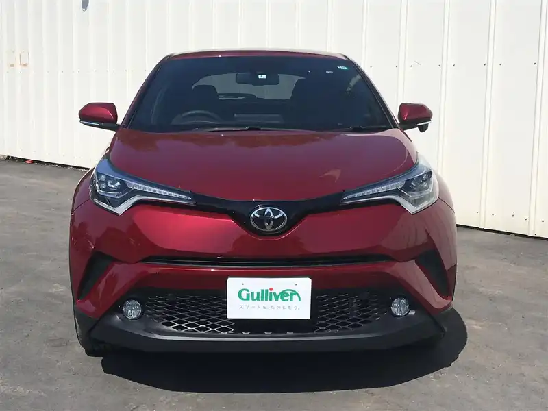 カタログ画像：Ｃ－ＨＲ（C-HR） Ｇ－Ｔ 2016年12月 DBA-NGX50 1200cc センシュアルレッドマイカ 燃費15.4km / l フロント