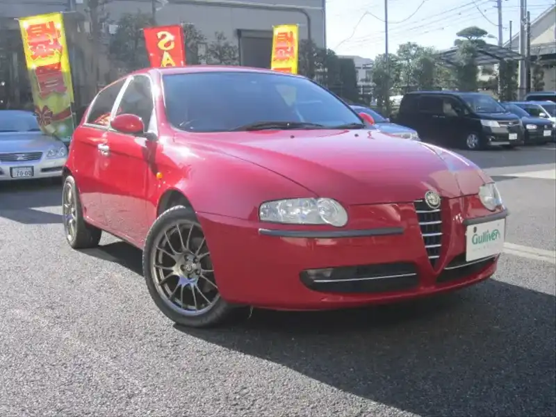 カタログ画像：アルファ１４７（ALFA 147） ２．０ ツインスパーク セレスピード 2004年4月 GH-937AB 2000cc アルファレッド メイン