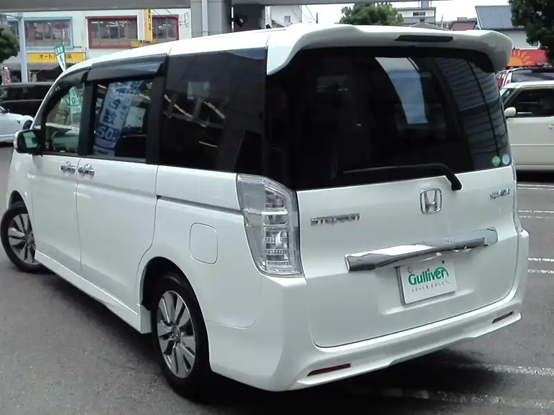 カタログ画像：ステップワゴンスパーダ（STEPWAGON SPADA） Ｚ インターナビセレクション 2012年4月 DBA-RK5 2000cc ホワイトオーキッド・パール 燃費14.4km / l 外装