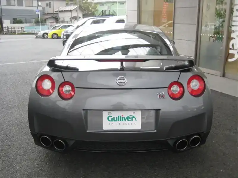 10065562 | カタログ画像：ＧＴ－Ｒ（GT-R） ＧＴ－Ｒ プレミアムエディション 2010年11月 DBA-R35 3800cc ダークメタルグレー（Ｍ） バック