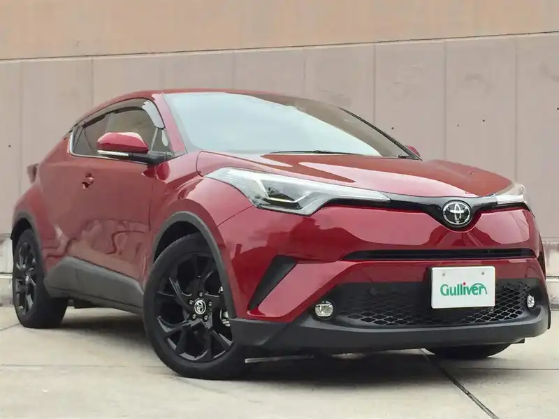 カタログ画像：Ｃ－ＨＲ（C-HR） Ｇ－Ｔ モード ネロ 2018年12月 DBA-NGX50 1200cc センシュアルレッドマイカorブラック×センシュアルレッドマイカ 燃費15.4km / l メイン（その他）