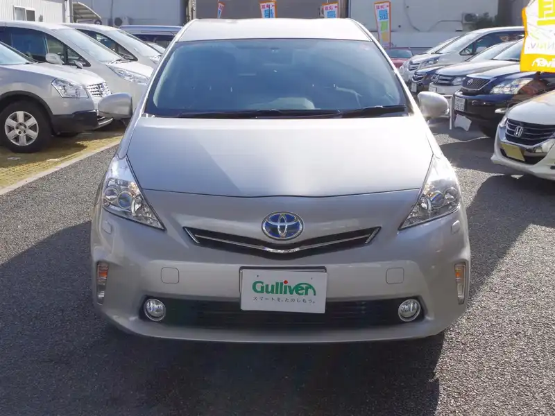 カタログ画像：プリウスα（PRIUS ALPHA） Ｓ チューン ブラック 2014年4月 DAA-ZVW40W 1800cc シルバーメタリック 燃費26.2km / l フロント