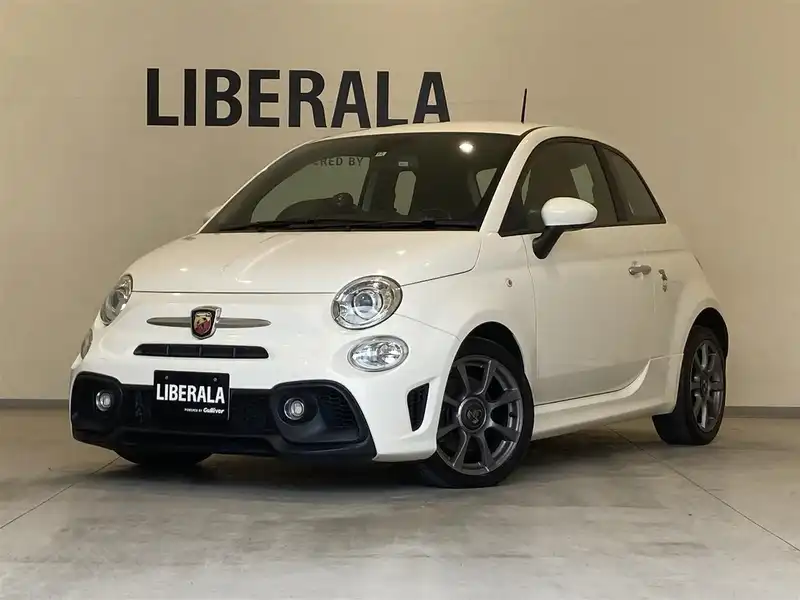 アバルト595（アバルト）の2018年式（平成30年式）の中古車を