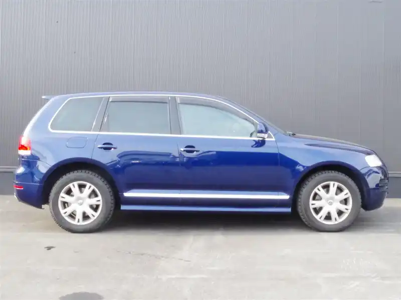 カタログ画像：トゥアレグ（TOUAREG） Ｖ６ シュトルツ 2006年8月 GH-7LBMVS 3200cc シャドーブルーメタリック 燃費7.5km / l  外装