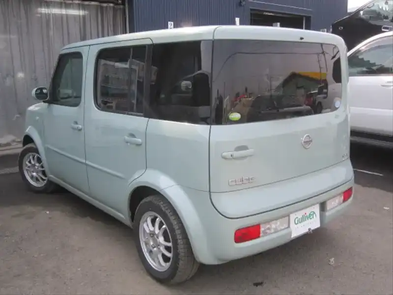 カタログ画像：キューブ（CUBE） １４Ｓ ＦＯＵＲ 2005年5月 DBA-BNZ11 1400cc アクアミント（Ｍ） 燃費16.0km / l  バック