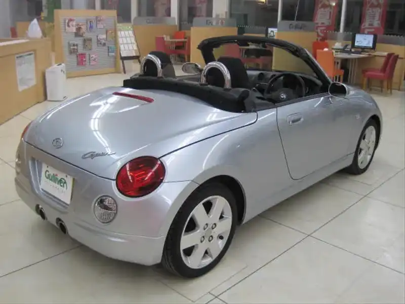 カタログ画像：コペン（COPEN） アクティブトップ 2010年8月 ABA-L880K 660cc ＤＣ・ブライトシルバーメタリック 燃費15.2km / l  バック