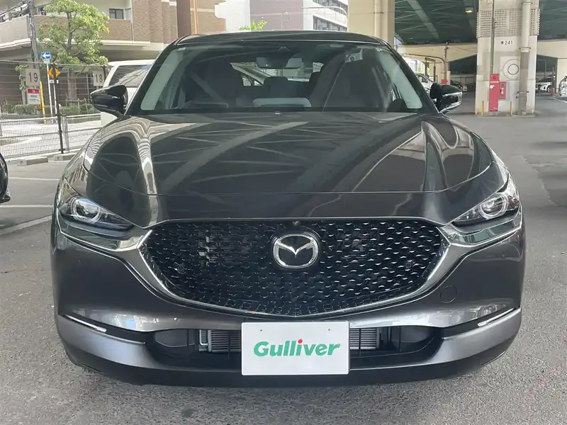 カタログ画像：ＣＸ－３０（CX-30） ＸＤ レトロスポーツエディション 2024年7月 3DA-DM8R 1800cc ジェットブラックマイカ 燃費18.7km / l フロント